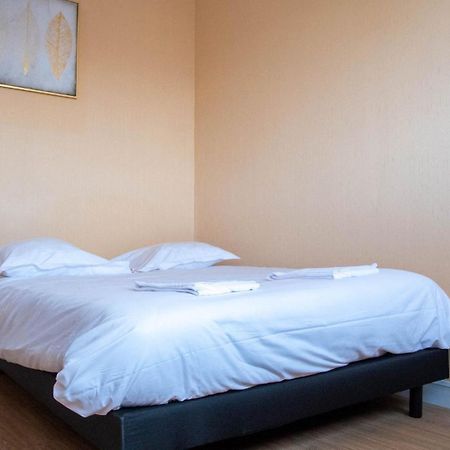 Le Provencal - Vue Paronomique Sur Poitiers Apartman Kültér fotó