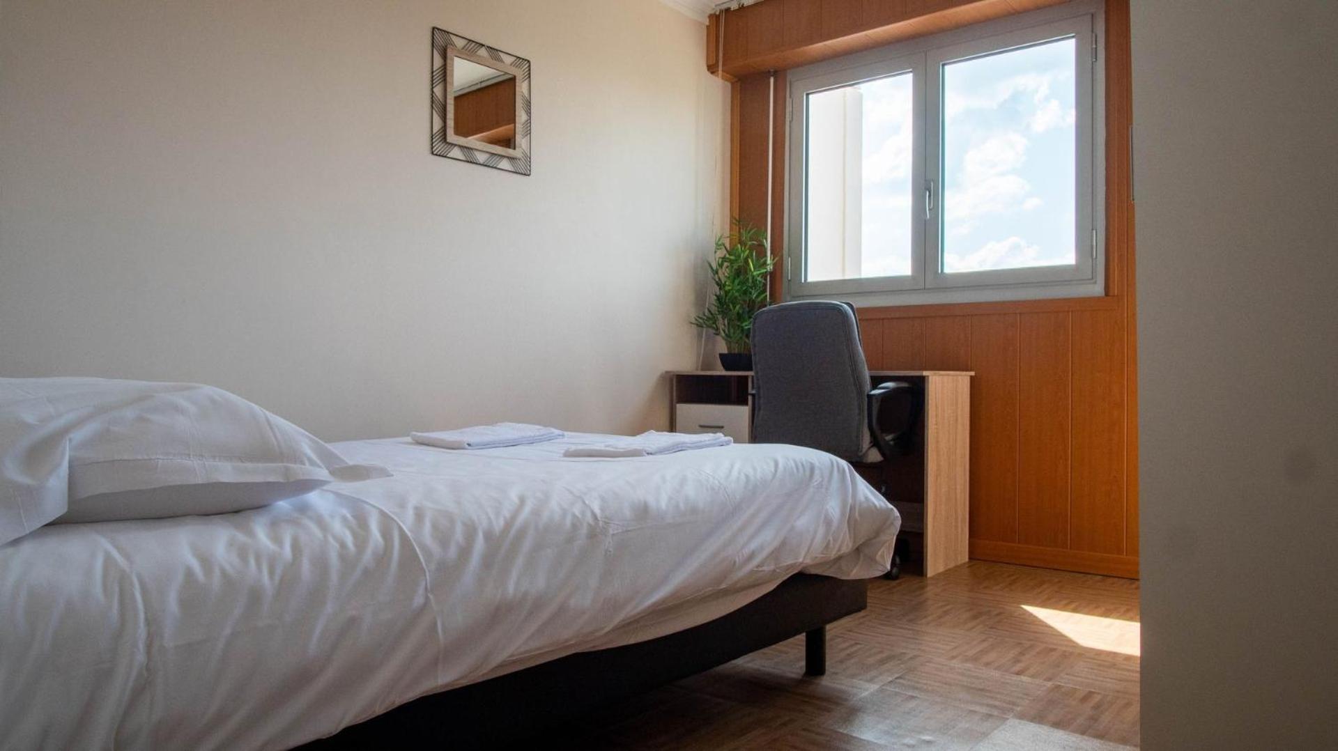 Le Provencal - Vue Paronomique Sur Poitiers Apartman Kültér fotó