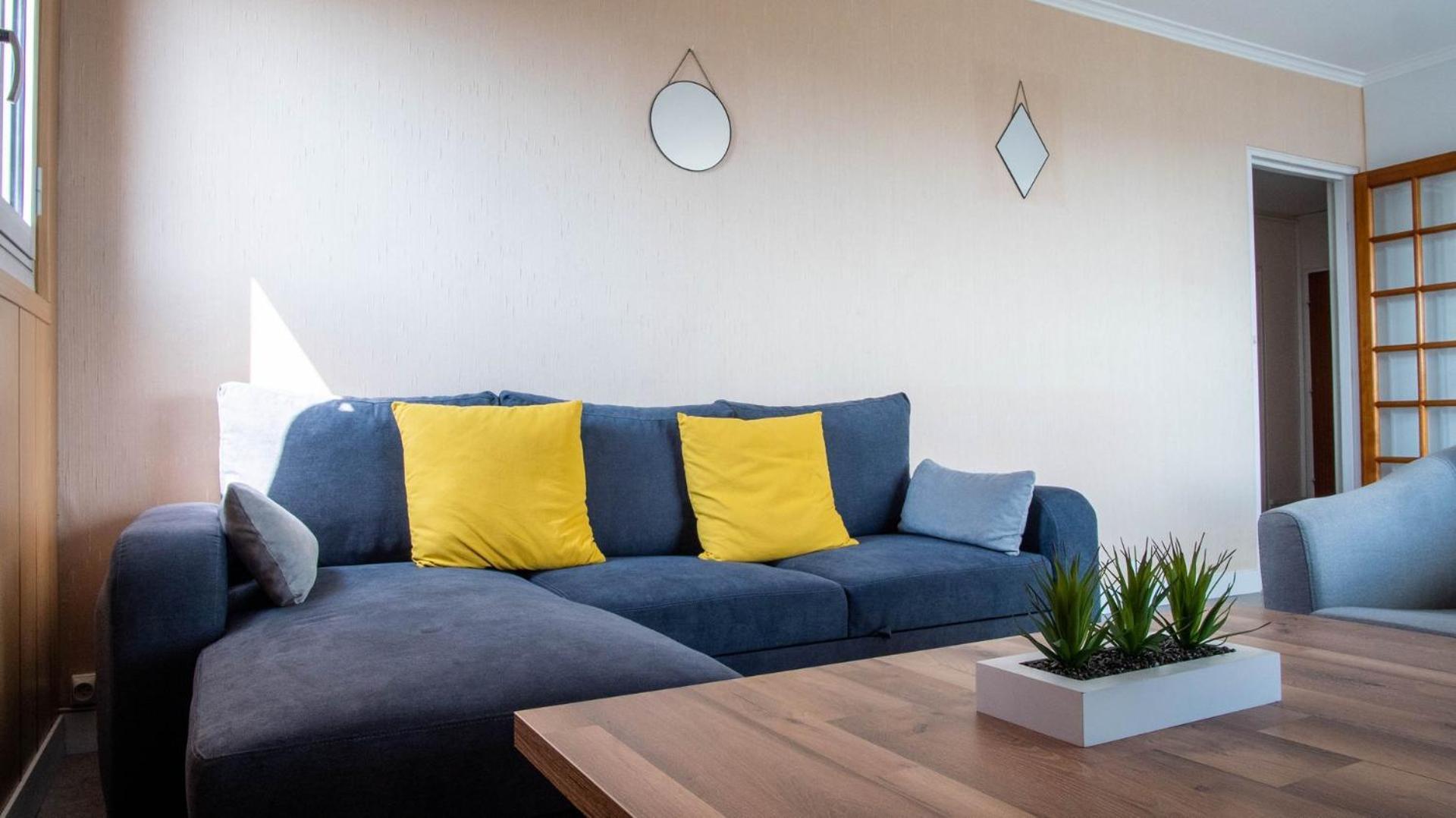 Le Provencal - Vue Paronomique Sur Poitiers Apartman Kültér fotó